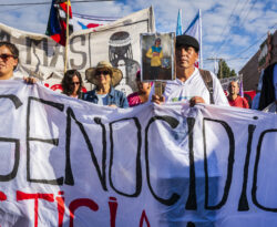 Marcha en Bariloche por el asesinato de Rafael Nahuel. Créditos Roxana Sposaro